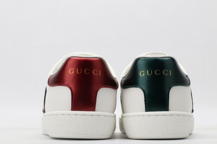 GC LOW-TOP SNEAKER