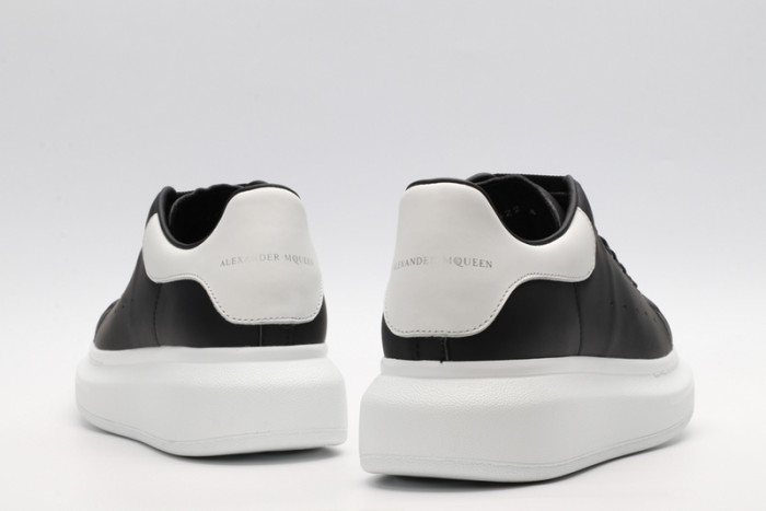 a1exa*der Mcqv*en sole sneakers