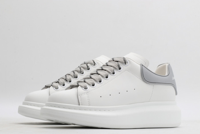 a1exa*der Mcqv*en sole sneakers