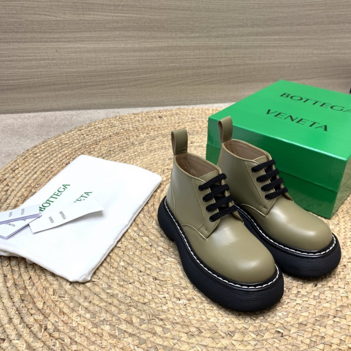 Bo*te*ga ve*ne*ta sneaker