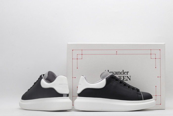 a1exa*der Mcqv*en sole sneakers