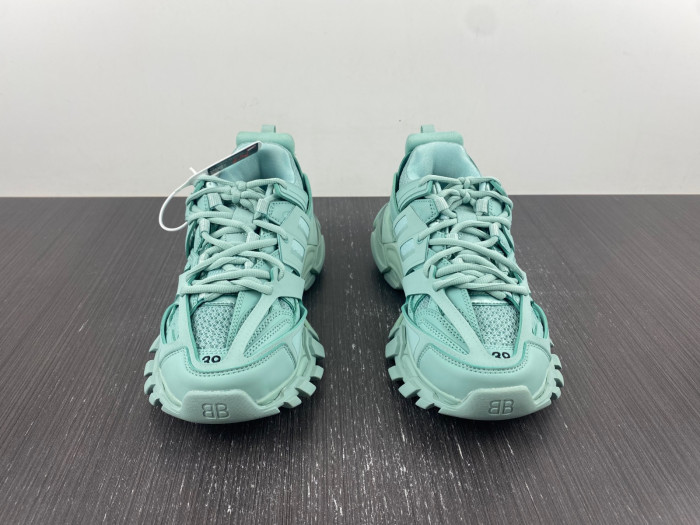 BL TRAINERS TRACK