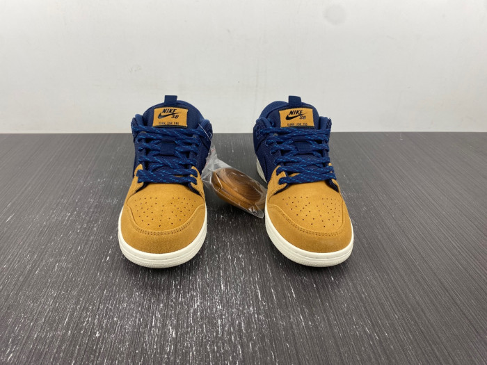 Nike DUNK LOW SB 
