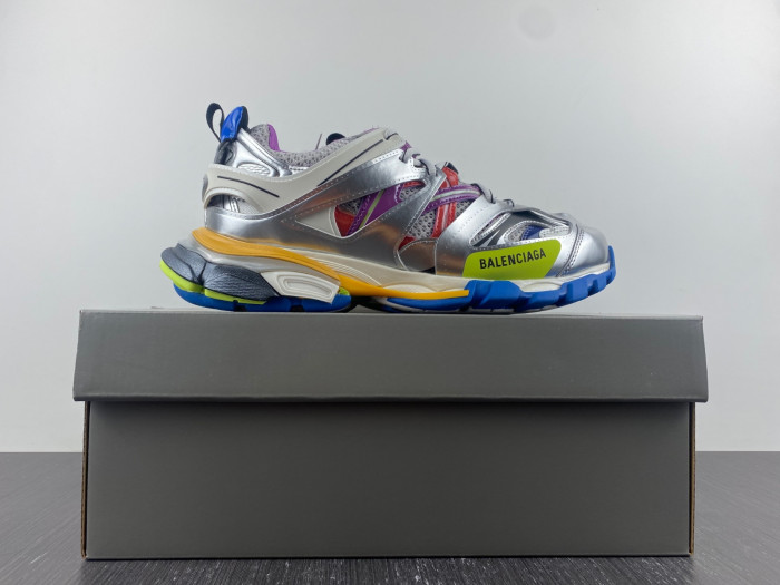 BL TRAINERS TRACK