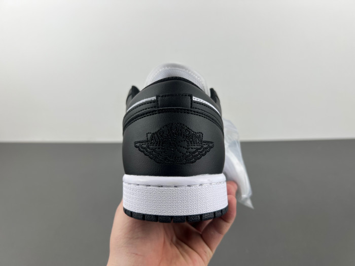 Air Jordan 1 Mid DQ8423-103