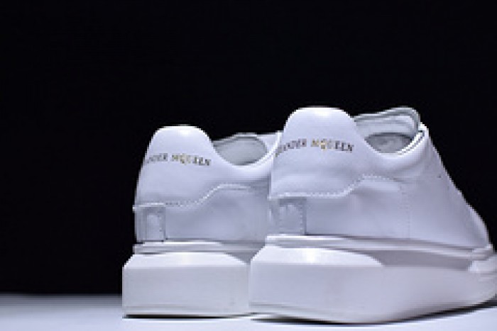a1exa*der Mcqv*en sole sneakers 462214 whgp7 -white
