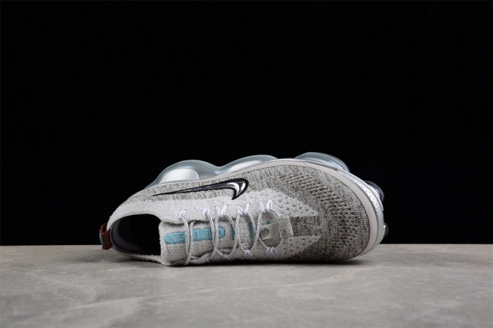 Nike AIR MAX SCORPION FLYKNIT 