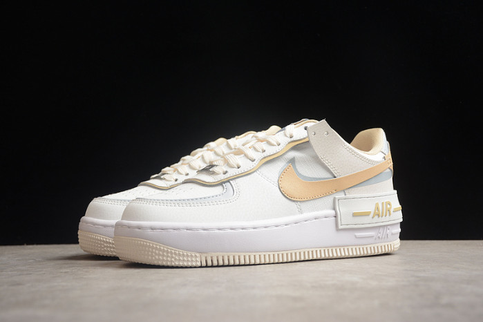 NIKE Air Force 1 Shadow 