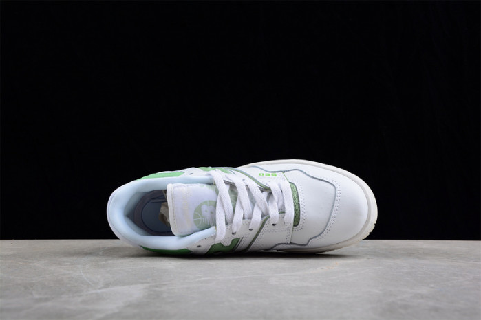 new Ba1an*e 550 white green bb550fs1