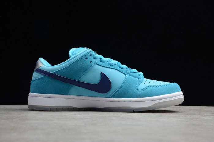 Nike DUNK LOW SB 