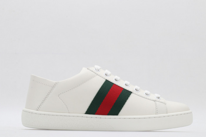 GC Ace Embroidered Low-Top Sneaker white with bee