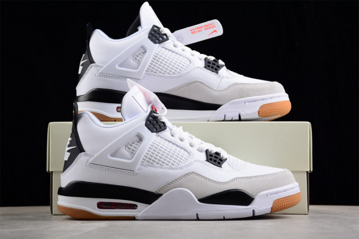 Nike SB x Air Jordan 4 DR5415-100