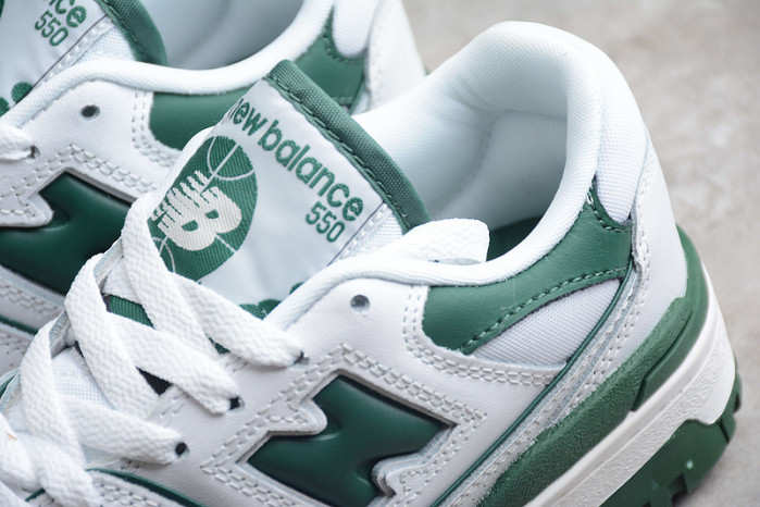 new Ba1an*e 550 white green bb550wt1