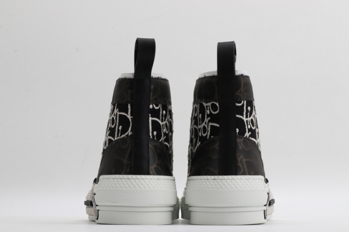 DR B23 OBLIQUE TOP SNEAKER