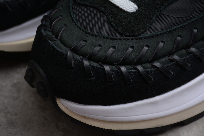 SACAI X NIKE LDWAFFLE X JEAN PAUL GAULTIER BLACK WHITE DH9186-001