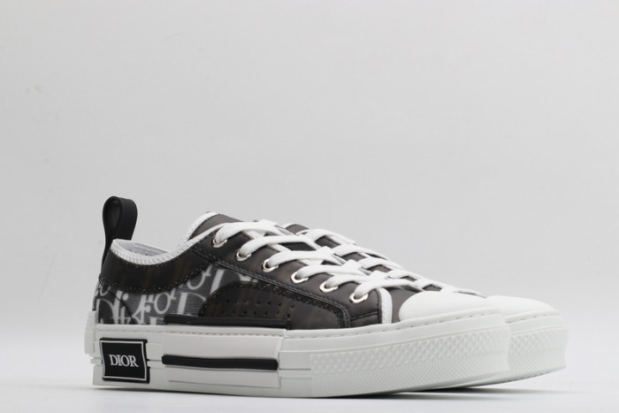 DR B23 OBLIQUE TOP SNEAKER
