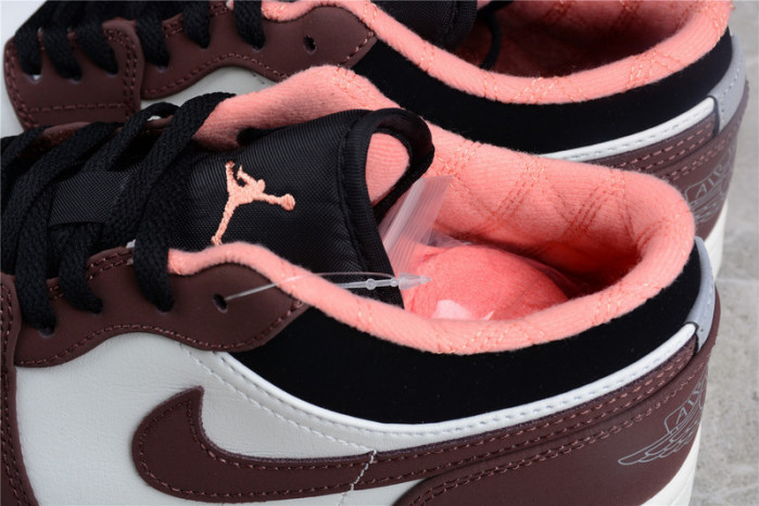 AIR JORDAN 1 LOW 