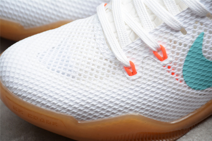 NIKE KOBE 11 