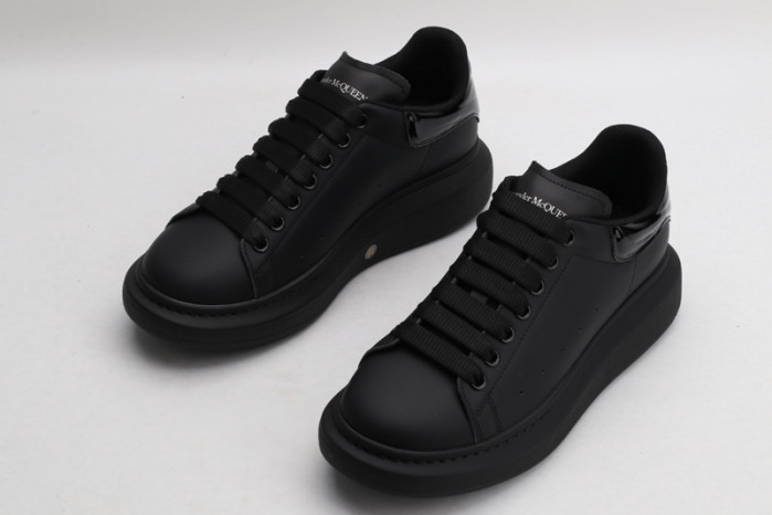 a1exa*der Mcqv*en sole sneakers