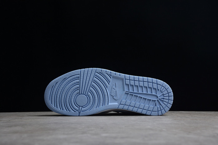 AIR JORDAN 1 LOW 
