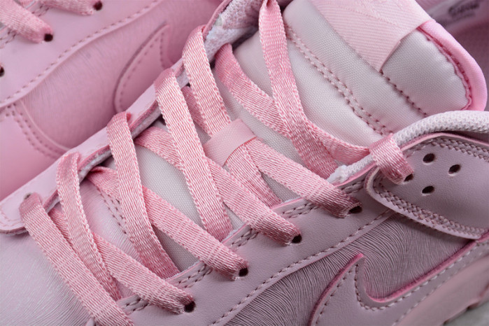 NIKE DUNK LOW SE GS 