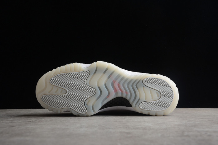 Air Jordan 11 Platinum Tint 378037-016
