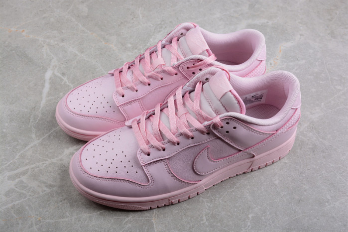 NIKE DUNK LOW SE GS 