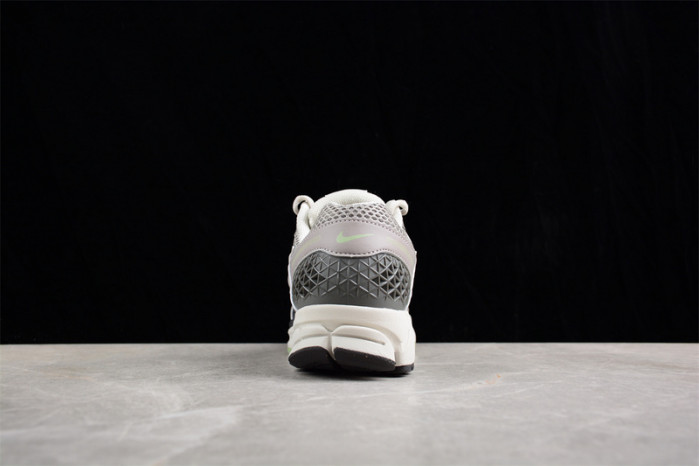 Nike Zoom Vomero 5 Cobblestone Flat Pewter FB8825-001