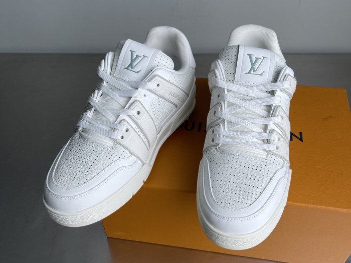 l0vis Vvtt0n lv trainer lvt-229