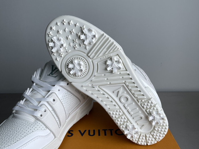 l0vis Vvtt0n lv trainer lvt-229