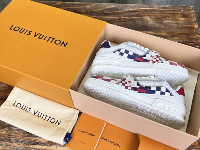 l0vis Vvtt0n lv trainer lvt-220