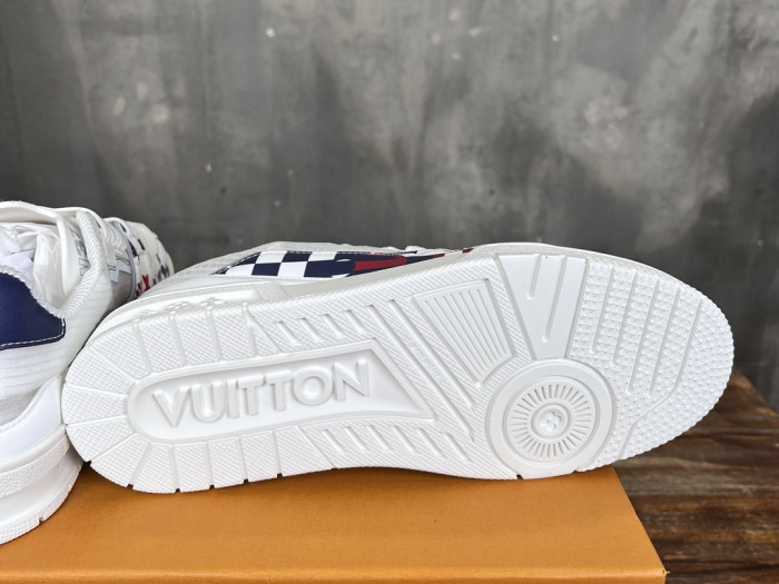 l0vis Vvtt0n lv trainer lvt-220