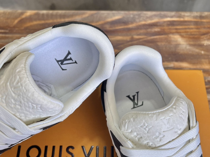 l0vis Vvtt0n lv trainer lvt-216