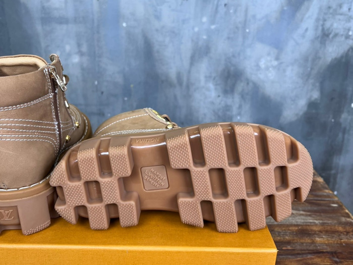 LVT BOOTS